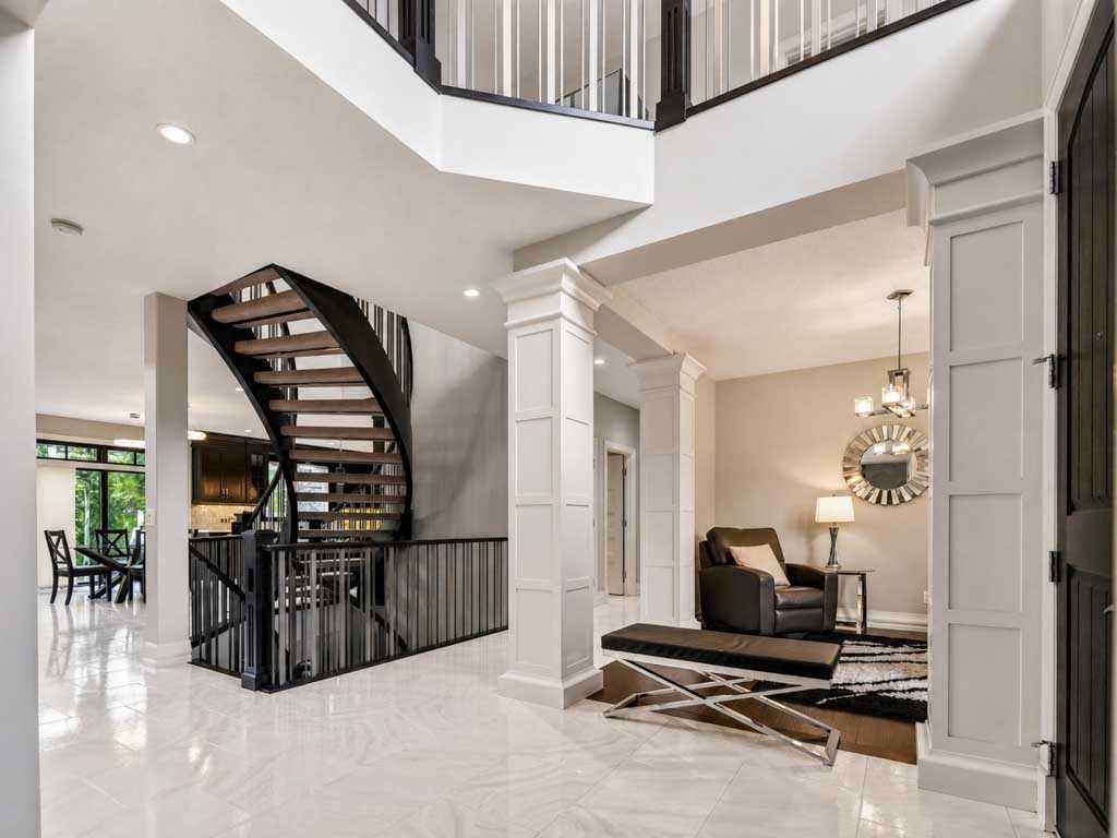 123 Aspen Summit Heath SW, Calgary — photo 5 of 49