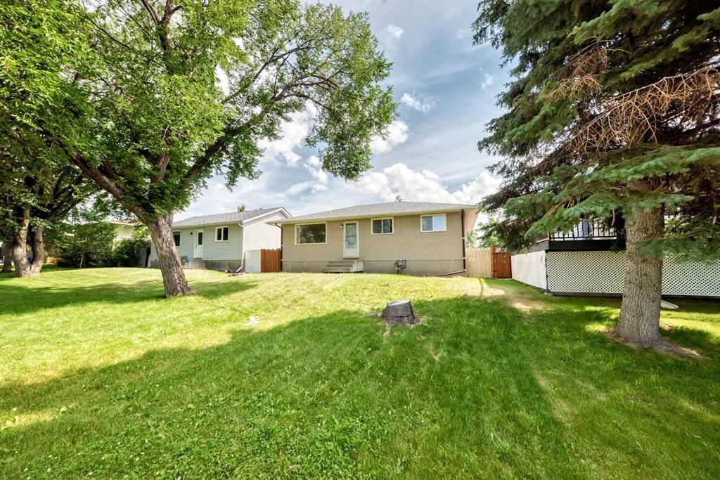 3238 32A Avenue SE, Calgary — photo 2 of 39
