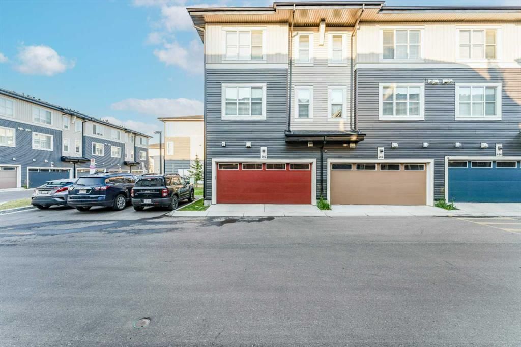 402, 72 Cornerstone Manor NE, Calgary — photo 3 of 34