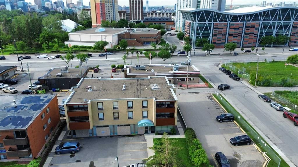 1-10, 1133 17 Avenue, Calgary — photo 4 of 10
