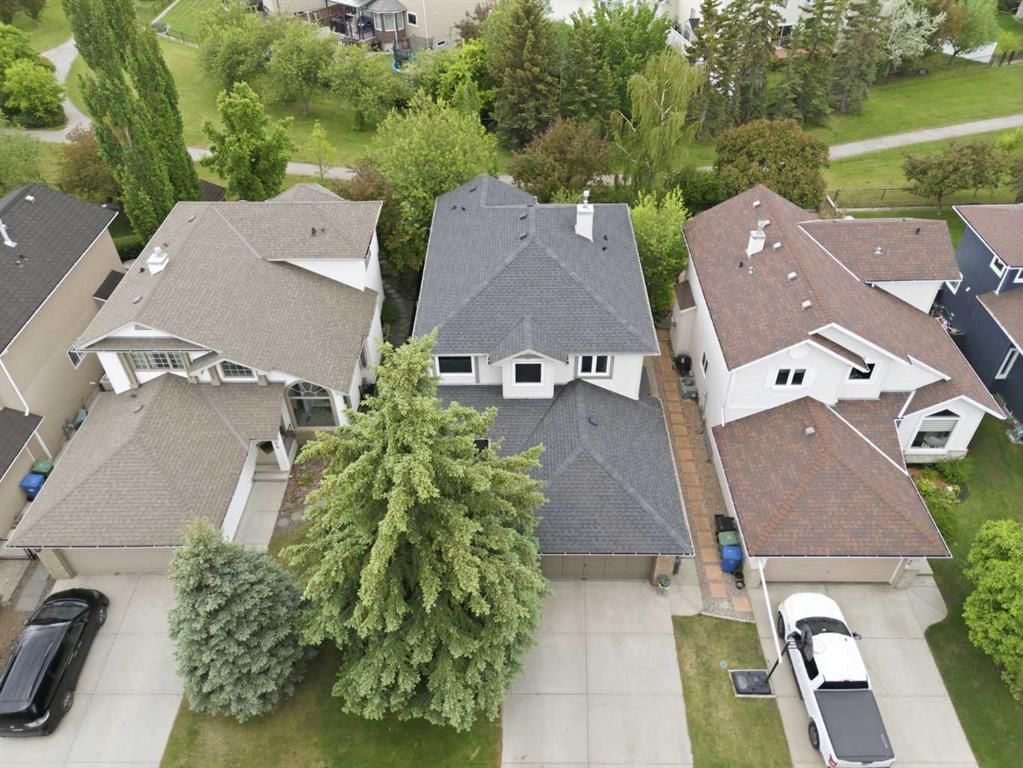 142 Riverview Circle SE, Calgary — photo 5 of 47