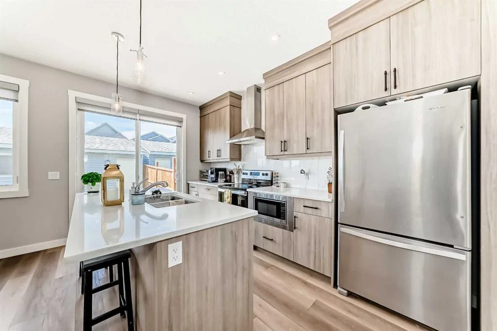 20893 Main Street SE, Calgary — photo 5 of 37