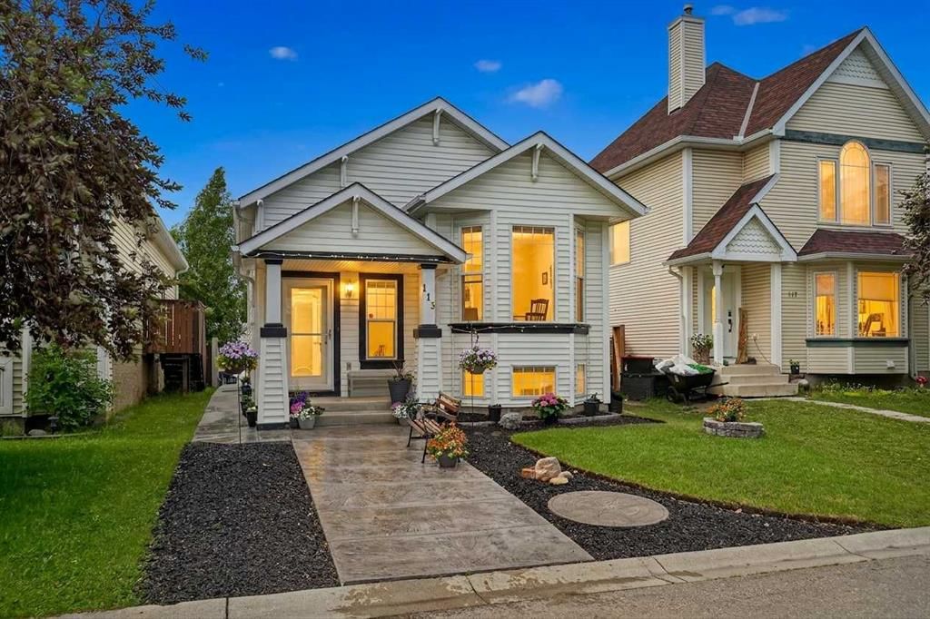 113 Mt Lorette Place SE, Calgary — main listing photo