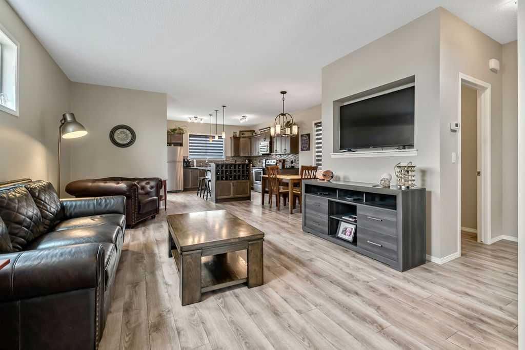 86 Legacy Common SE, Calgary — photo 4 of 45