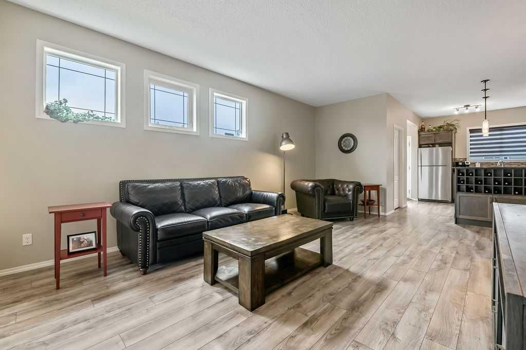 86 Legacy Common SE, Calgary — photo 5 of 45