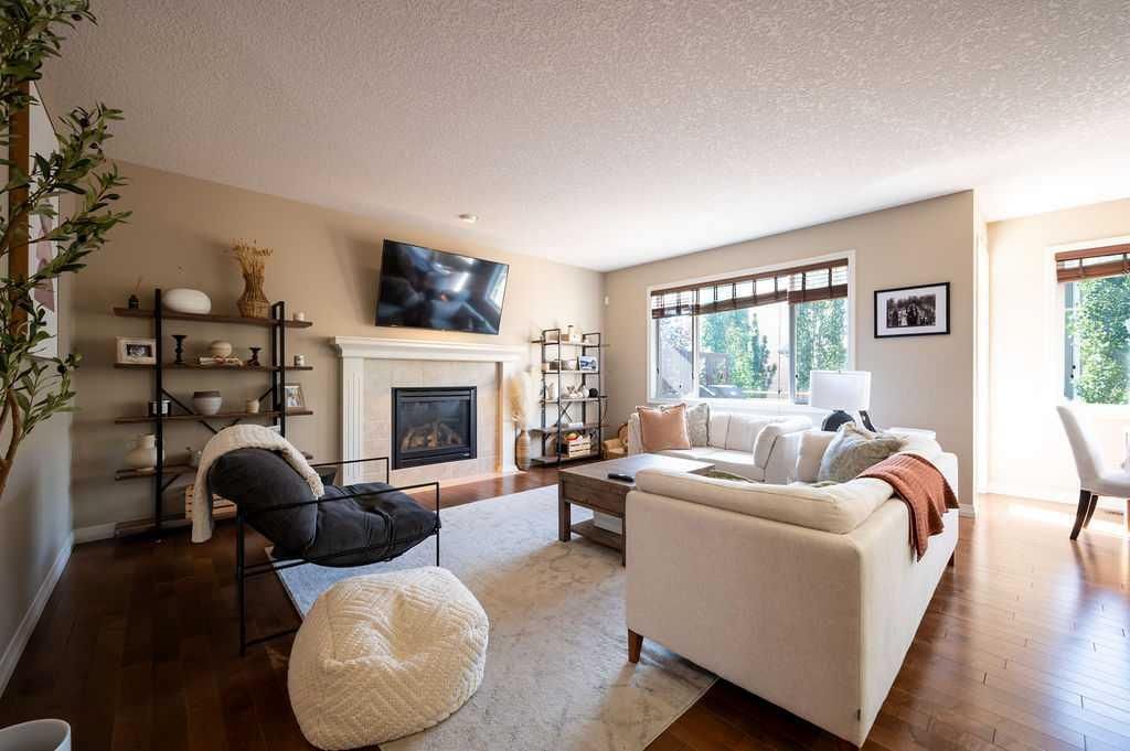 21 Chaparral Valley Court SE, Calgary — photo 4 of 45