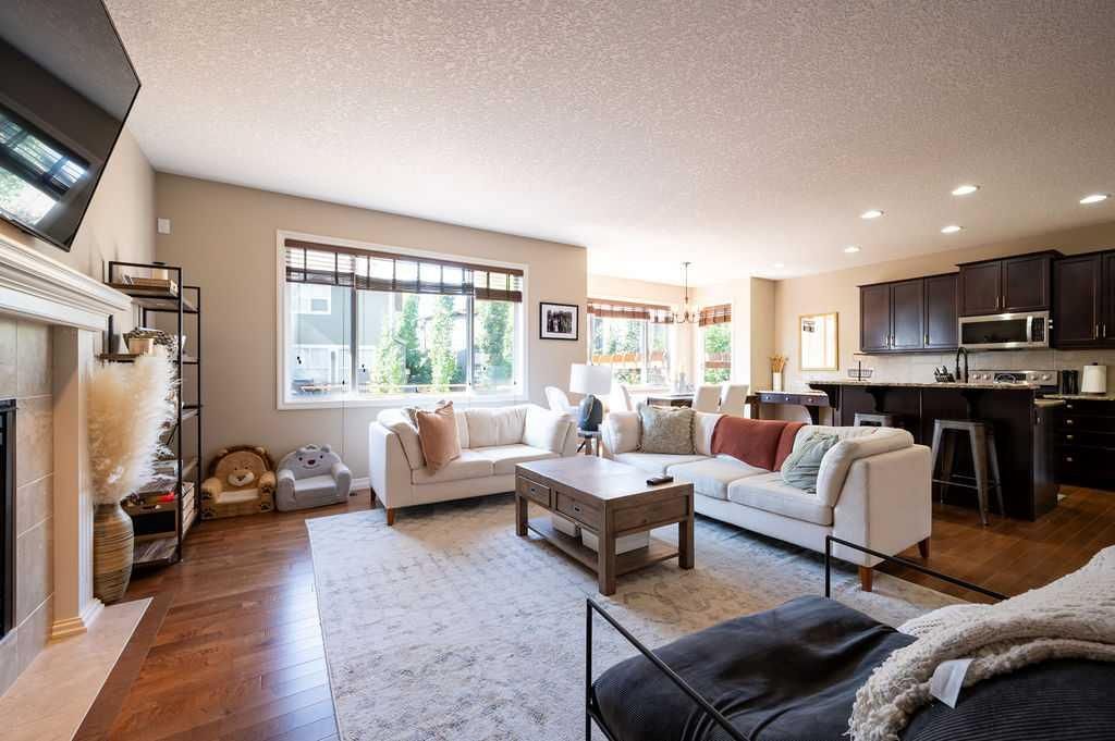21 Chaparral Valley Court SE, Calgary — photo 5 of 45