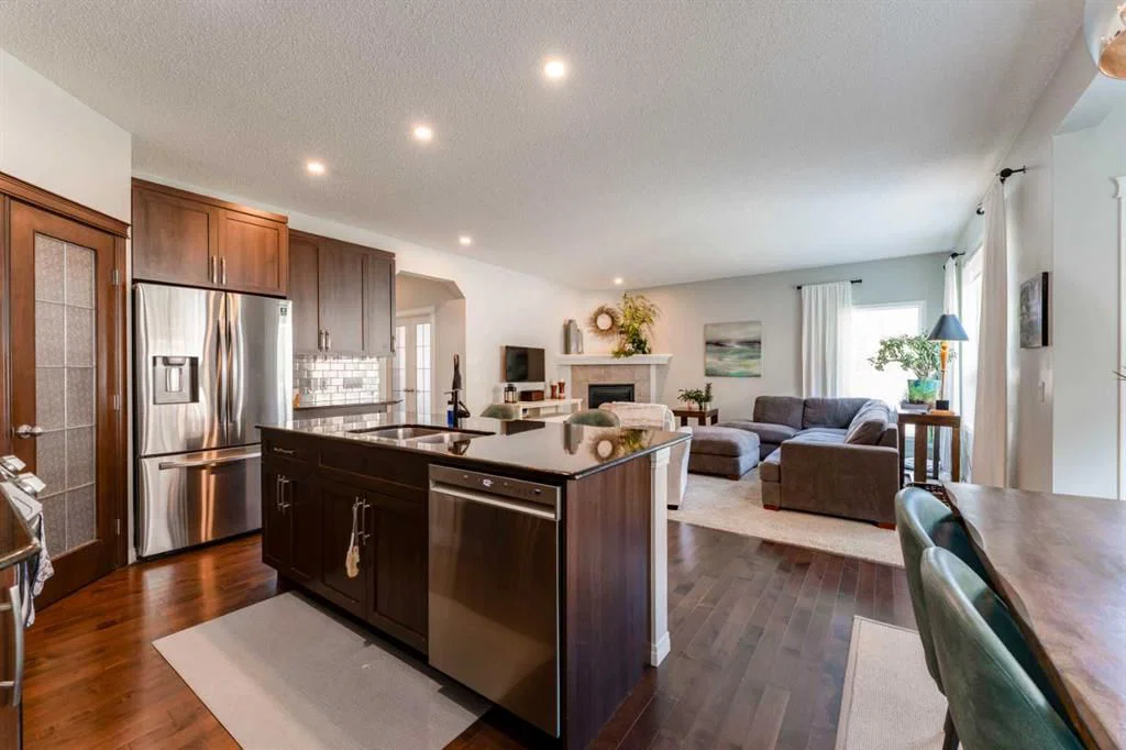 47 Panatella Bay NW, Calgary — photo 4 of 42