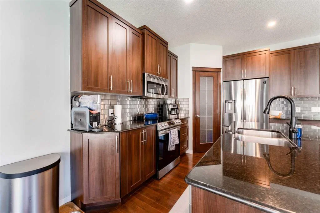 47 Panatella Bay NW, Calgary — photo 5 of 42