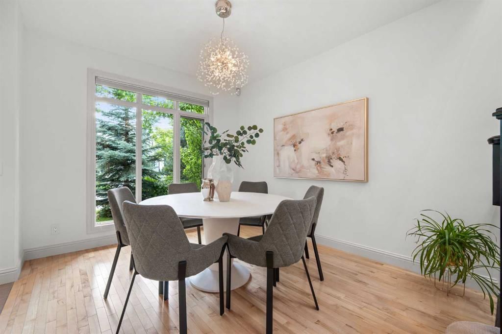 4412 17 Street SW, Calgary — photo 3 of 46