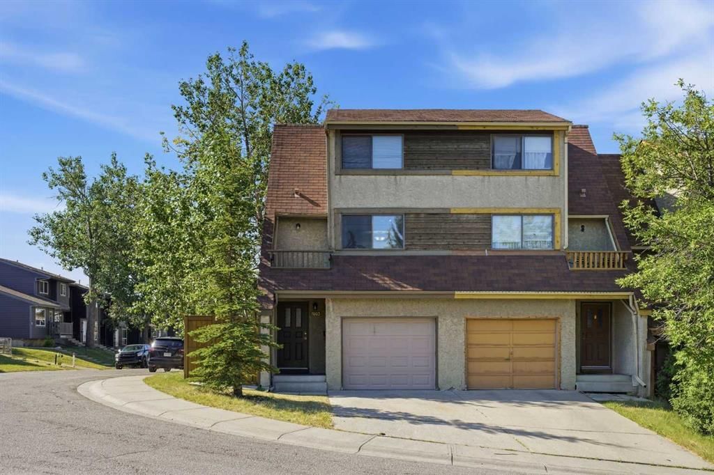7003 Ranchero Road NW, Calgary — main listing photo
