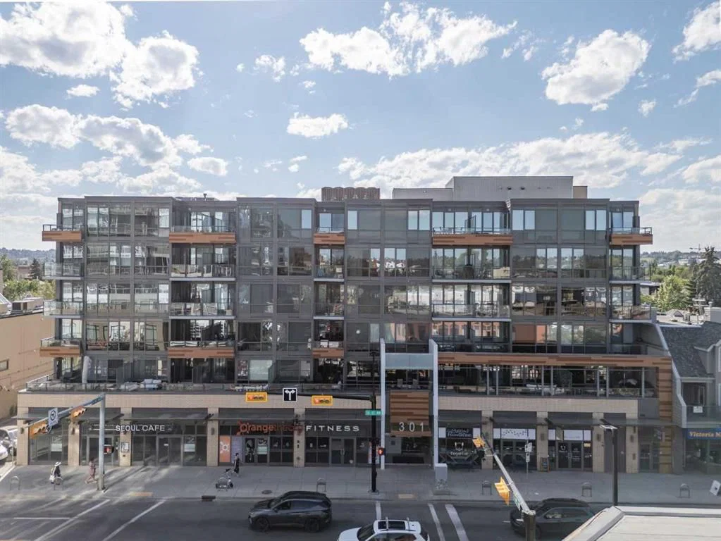 504, 301 10 Street NW, Calgary — main listing photo