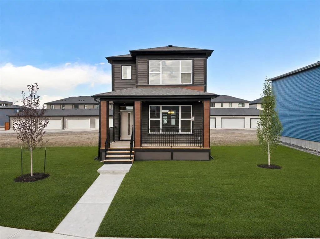 83 Wolf Hollow Rise SE, Calgary — main listing photo