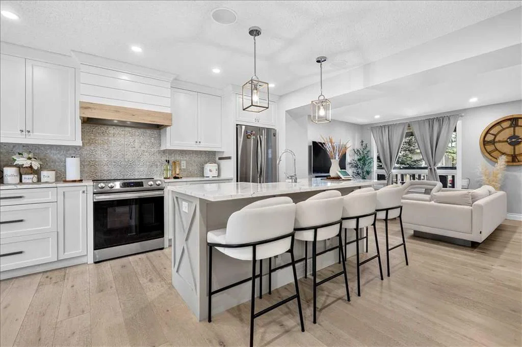 75 Shawglen Way SW, Calgary — main listing photo