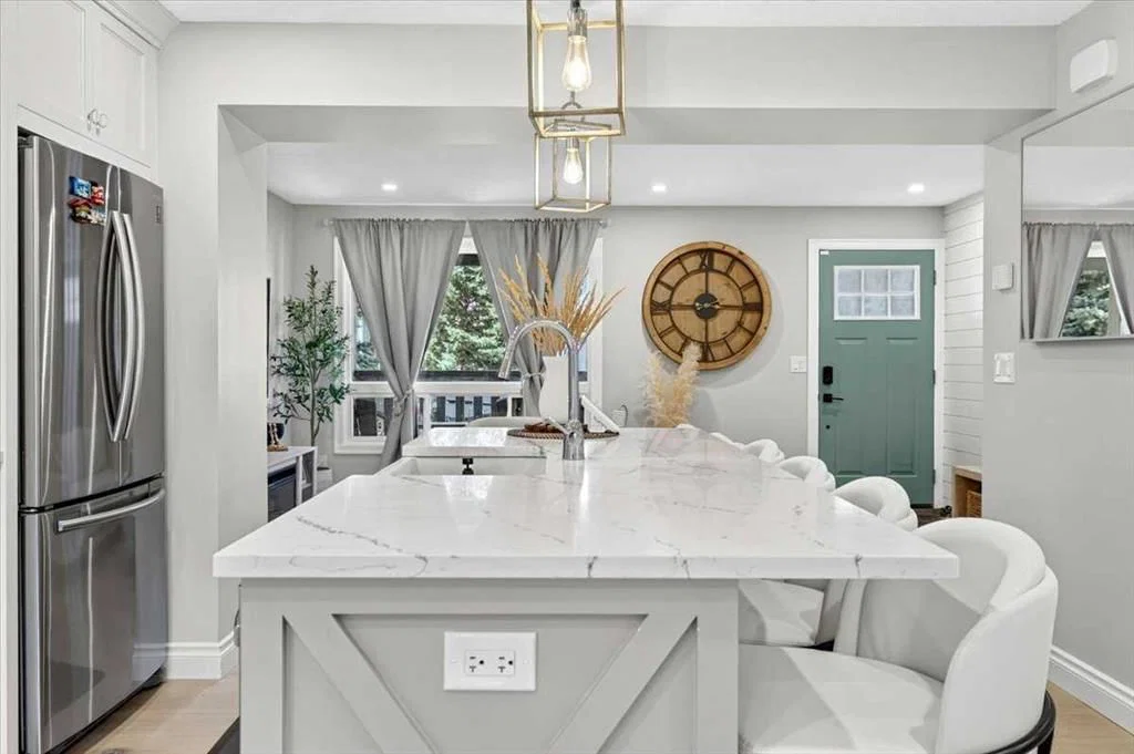 75 Shawglen Way SW, Calgary — photo 3 of 50