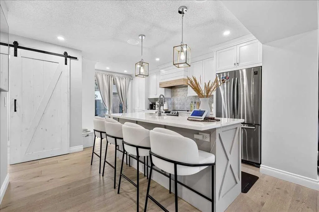 75 Shawglen Way SW, Calgary — photo 4 of 50