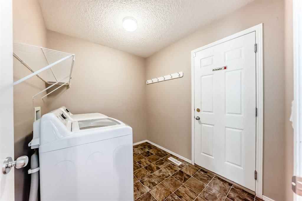 80 Eversyde Way SW, Calgary — photo 3 of 30