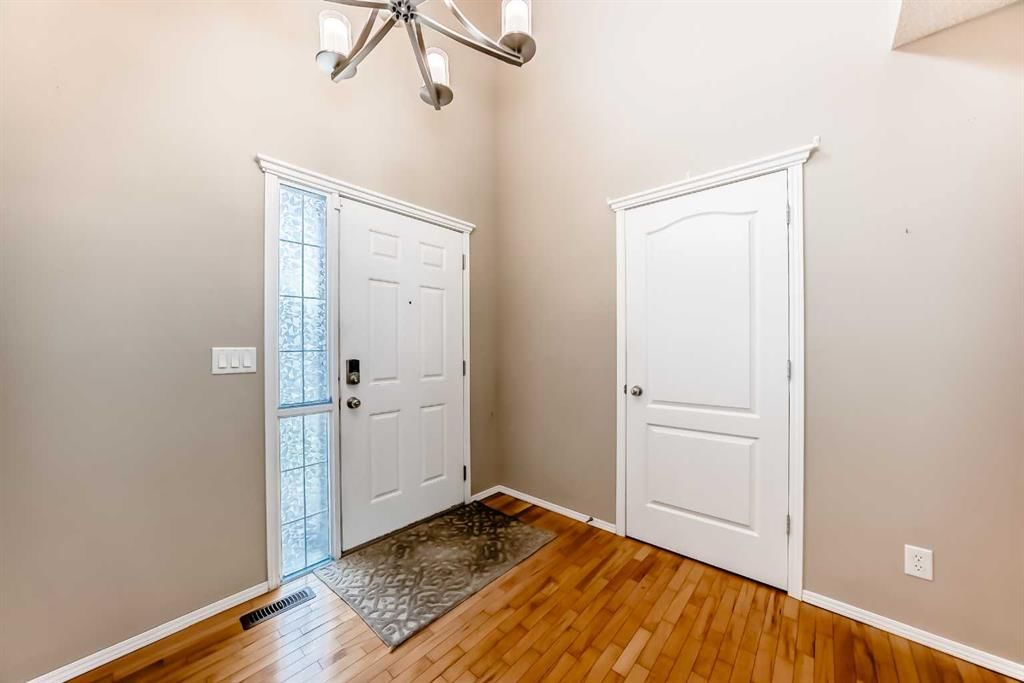 80 Eversyde Way SW, Calgary — photo 4 of 30