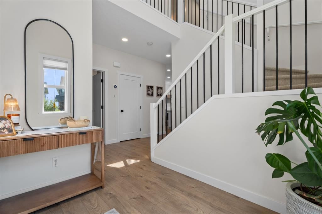 342 Creekstone Way SW, Calgary — photo 2 of 48