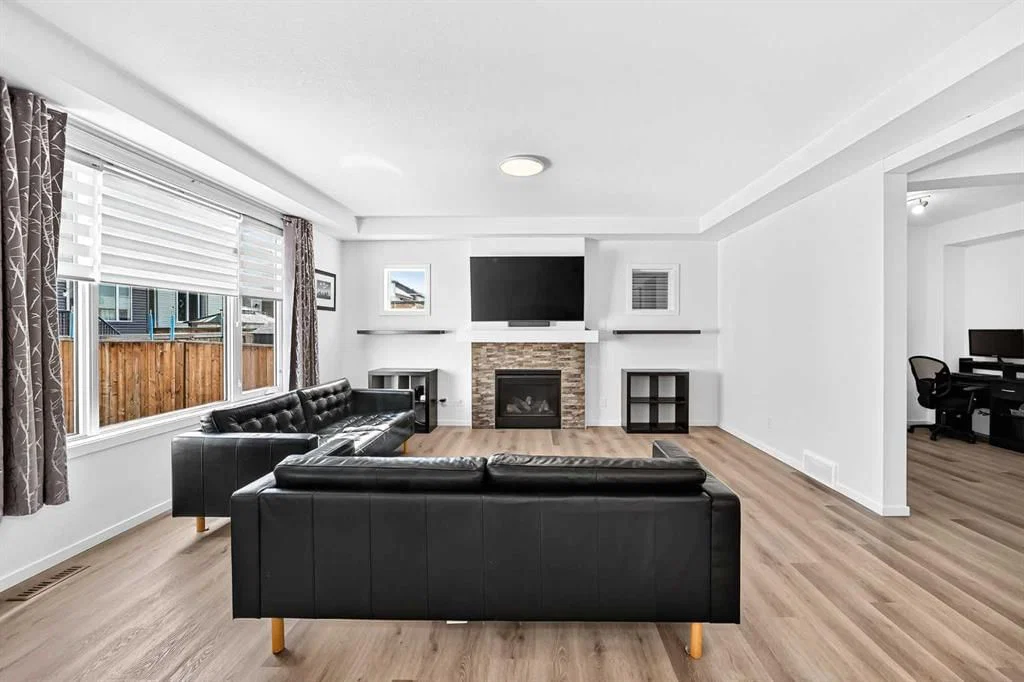 188 Carrington Crescent NW, Calgary — photo 2 of 50