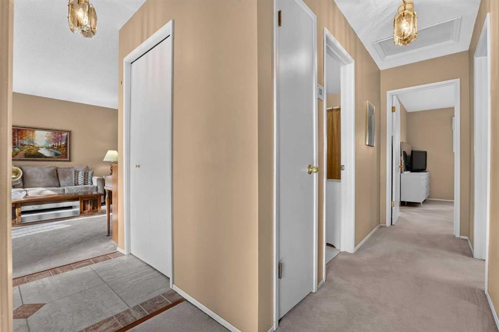 172 Queensland Road SE, Calgary — photo 3 of 50