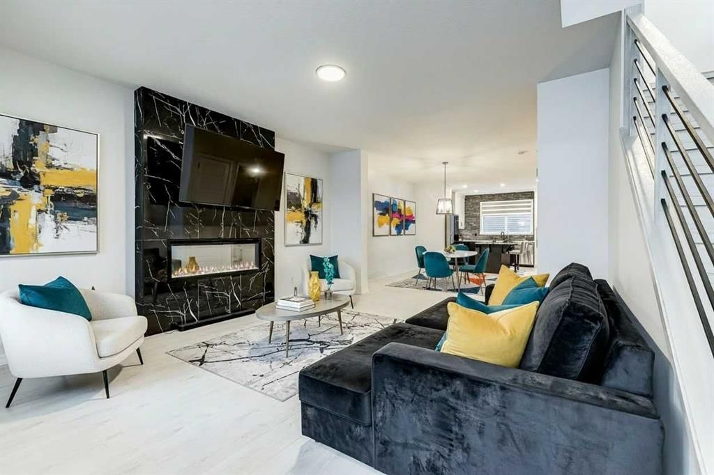 184 Rowmont Boulevard NW, Calgary — photo 4 of 38