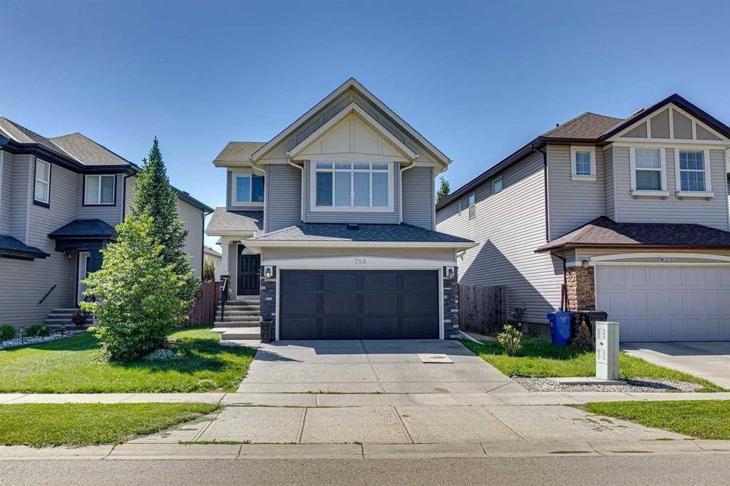 768 New Brighton Drive SE, Calgary — main listing photo