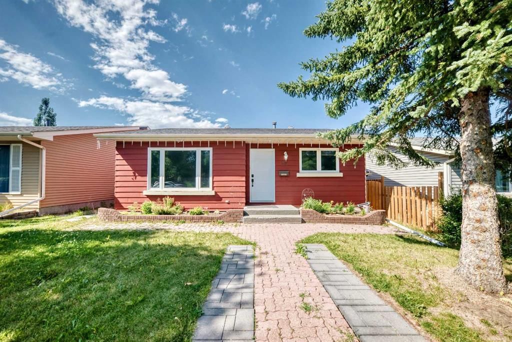 32 Macewan Park Link NW, Calgary — photo 2 of 27