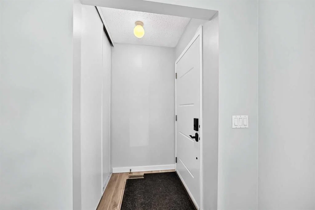 32 Macewan Park Link NW, Calgary — photo 3 of 27