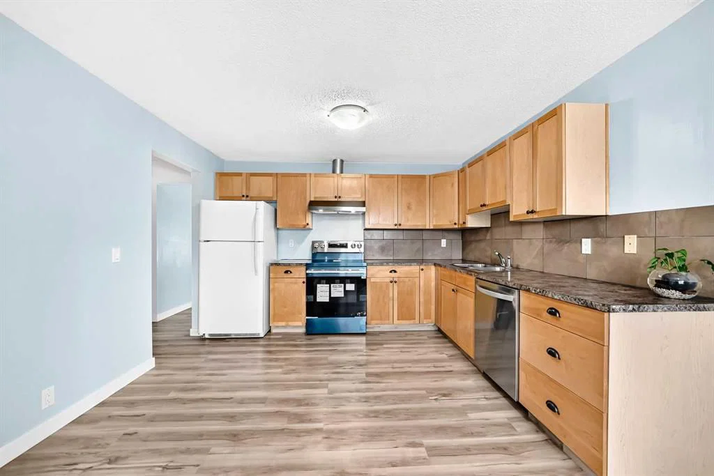 32 Macewan Park Link NW, Calgary — photo 4 of 27