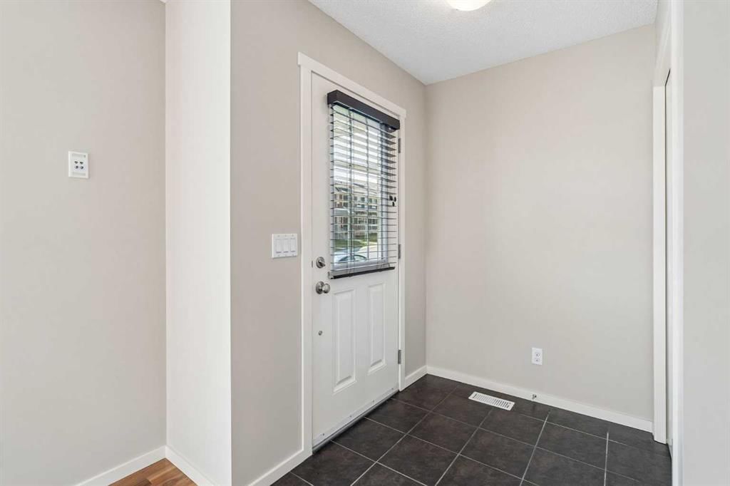 175 Panamount Way NW, Calgary — photo 3 of 33