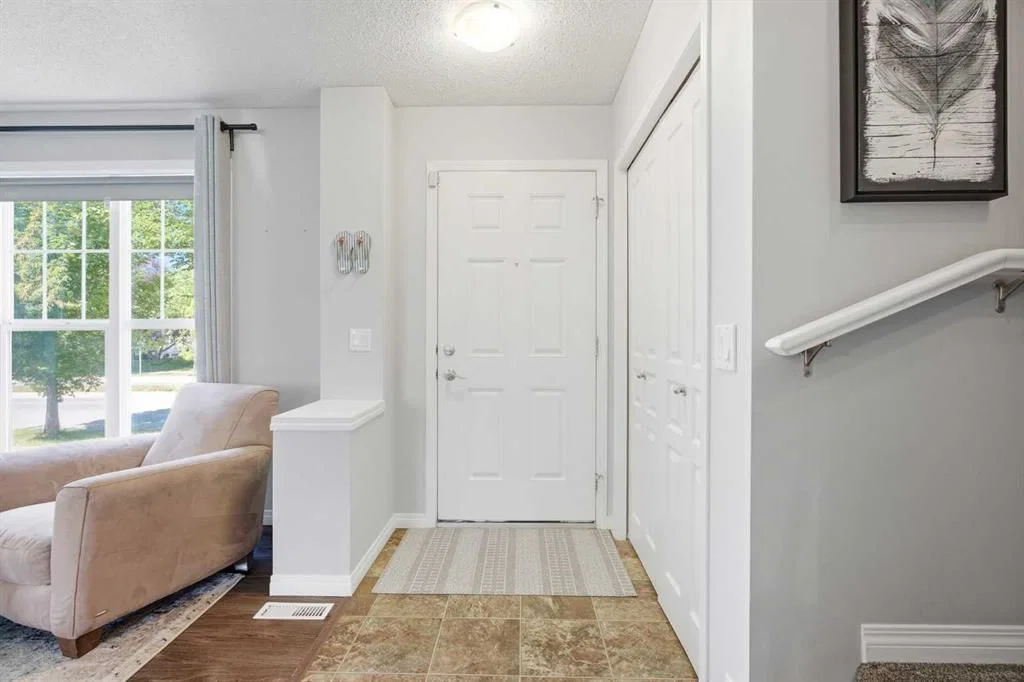 167 Auburn Bay Boulevard SE, Calgary — photo 5 of 34