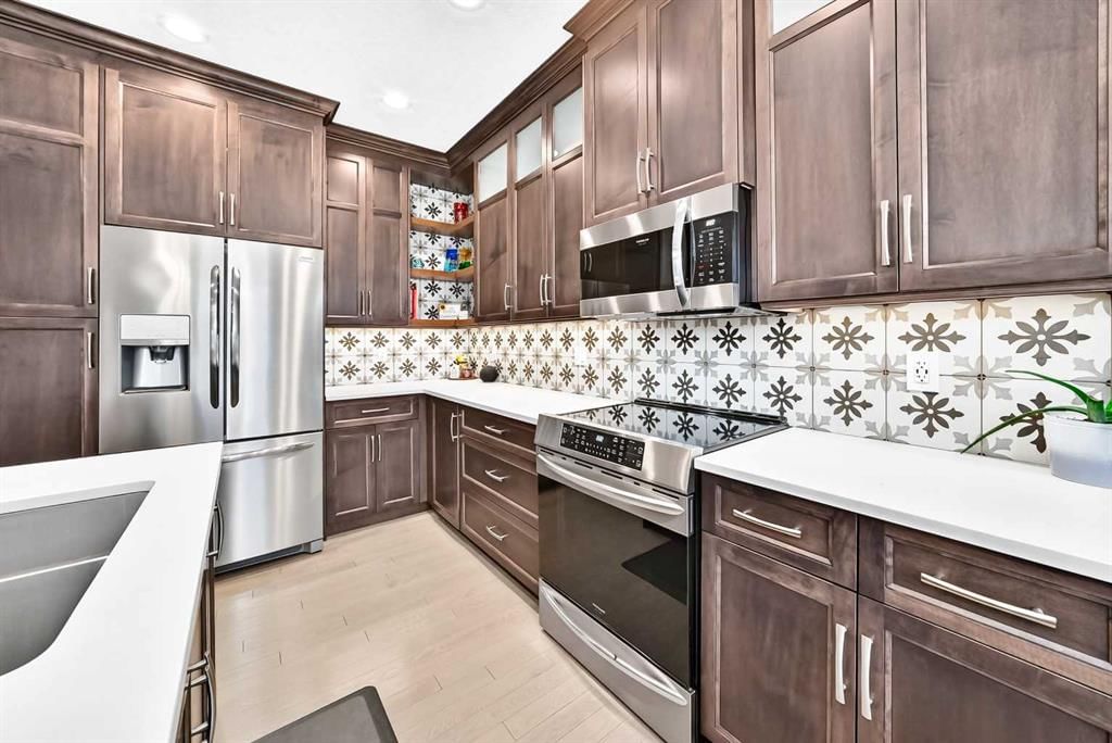 152 Royal Oak Terrace NW, Calgary — photo 5 of 50