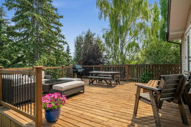 424 Silver Valley Drive NW, Calgary — photo 5 of 48