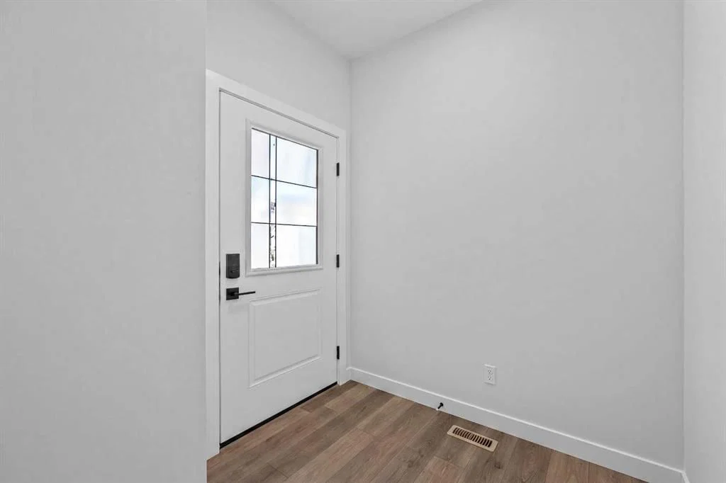 149 Creekside Street SW, Calgary — photo 3 of 50