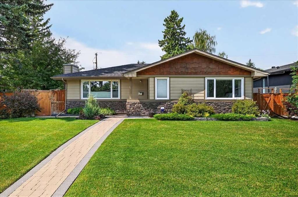 10807 Mapleshire Crescent SE, Calgary — main listing photo