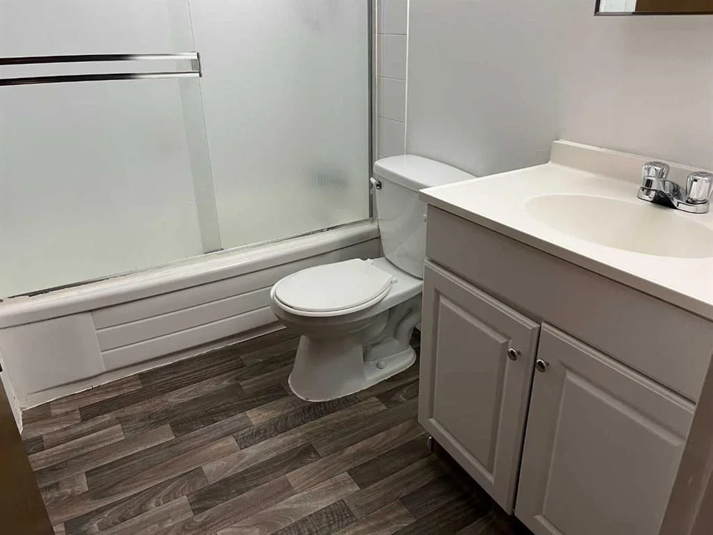 179 Falshire Drive NE, Calgary — photo 4 of 32