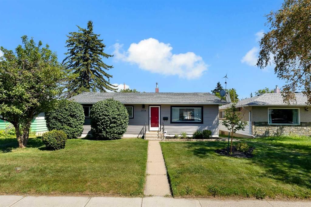 2614 44 Street SE, Calgary — photo 2 of 40