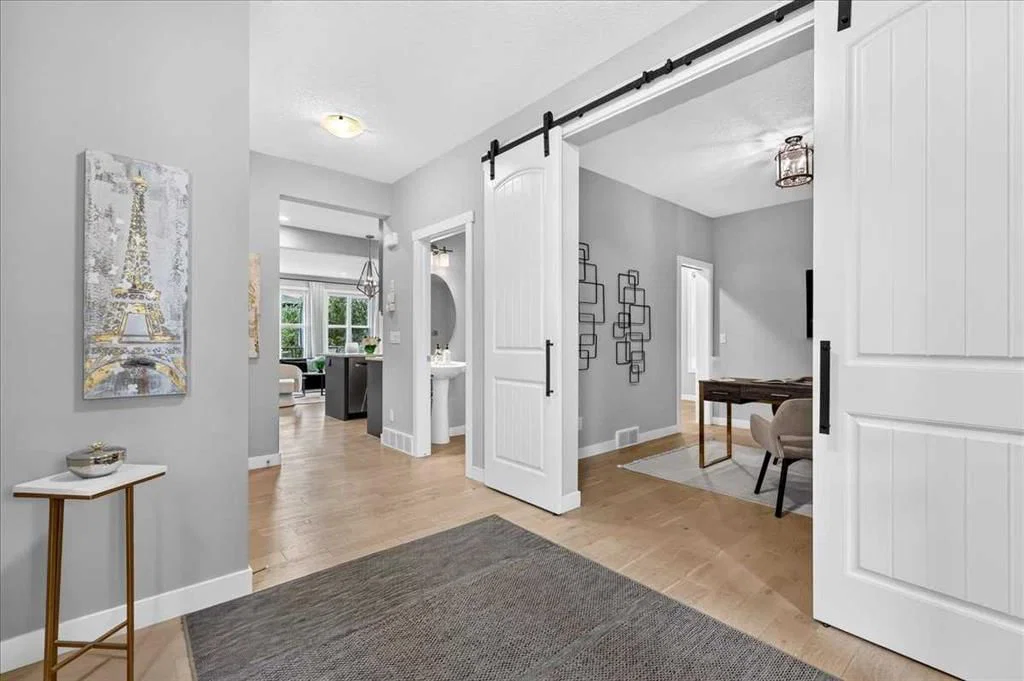 137 Cranbrook Cove SE, Calgary — photo 2 of 50
