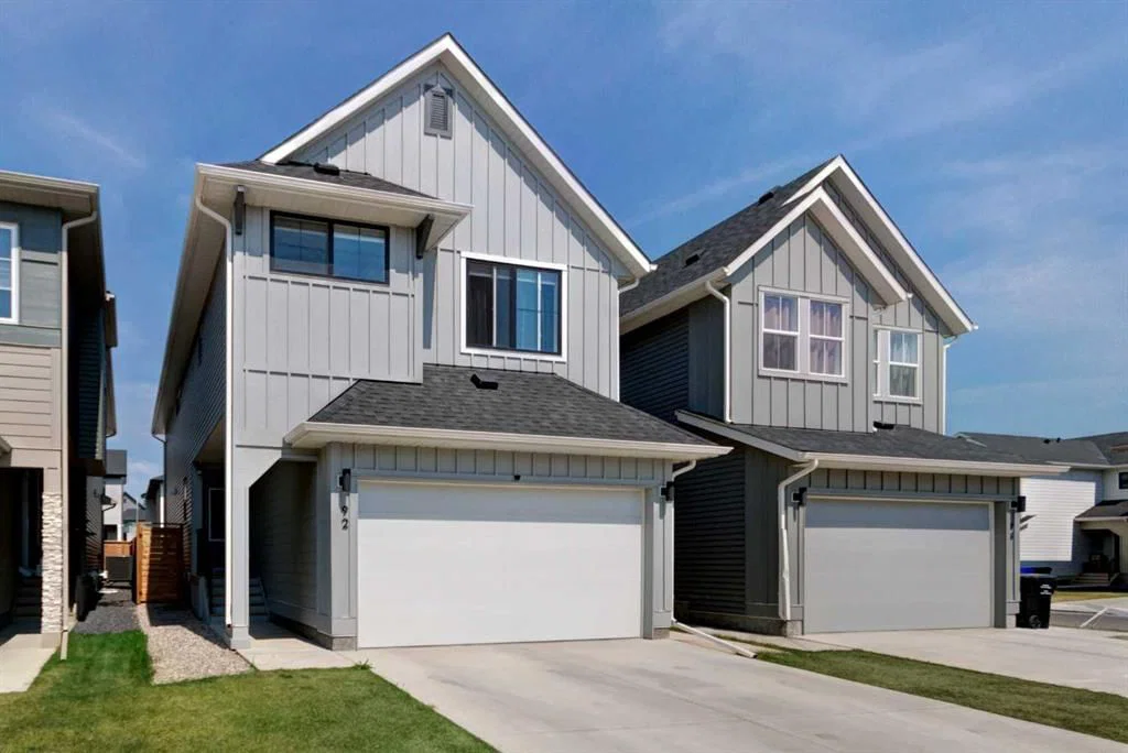 92 Copperhead Grove SE, Calgary — main listing photo