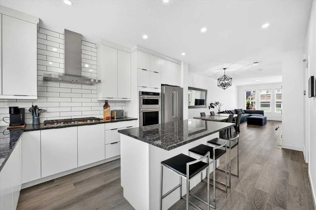 40 Amblefield View NW, Calgary — photo 3 of 43