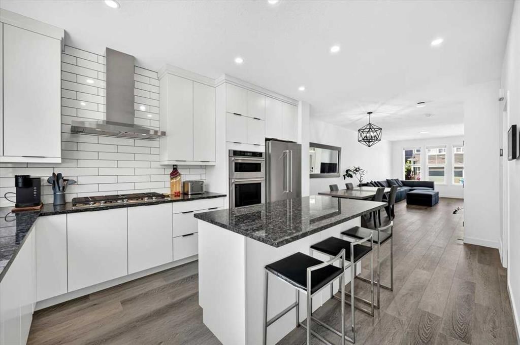 40 Amblefield View NW, Calgary — photo 5 of 43