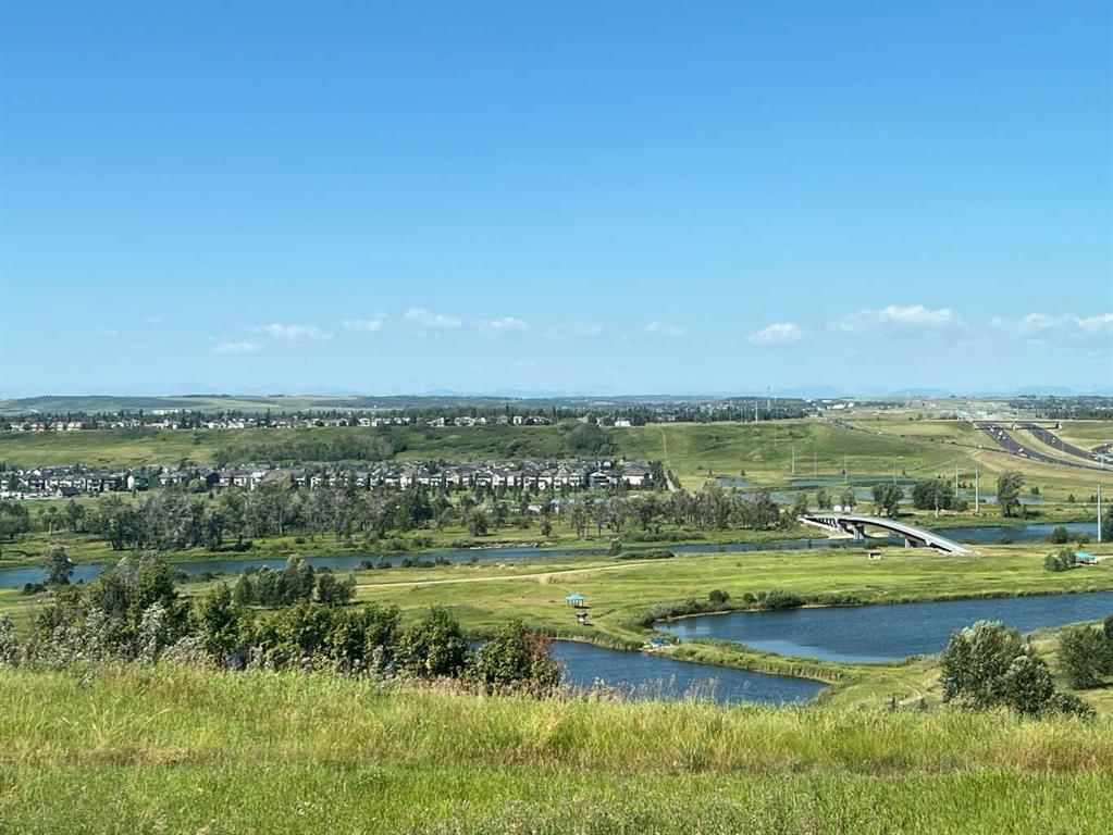 41 Cranleigh Park SE, Calgary — photo 3 of 50