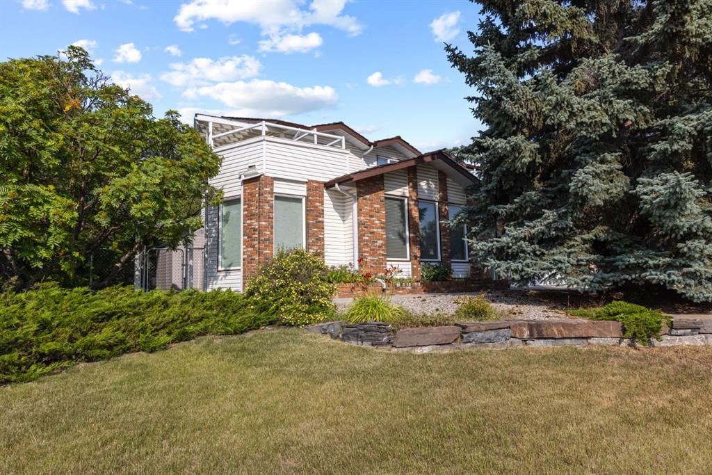 203 Silver Valley Boulevard NW, Calgary — photo 3 of 50