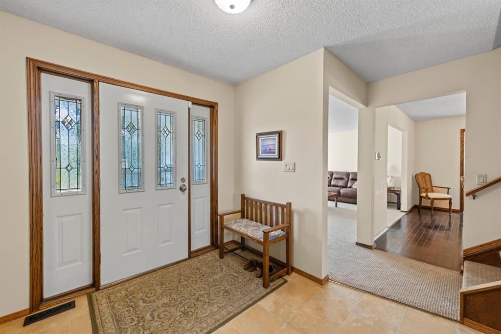 203 Silver Valley Boulevard NW, Calgary — photo 4 of 50