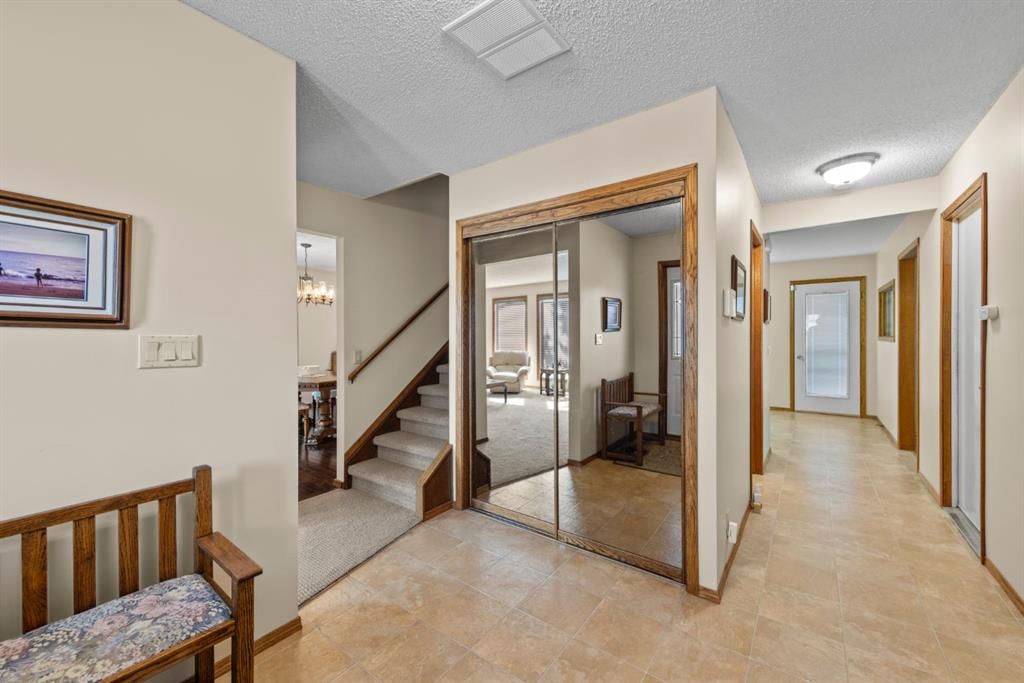 203 Silver Valley Boulevard NW, Calgary — photo 5 of 50