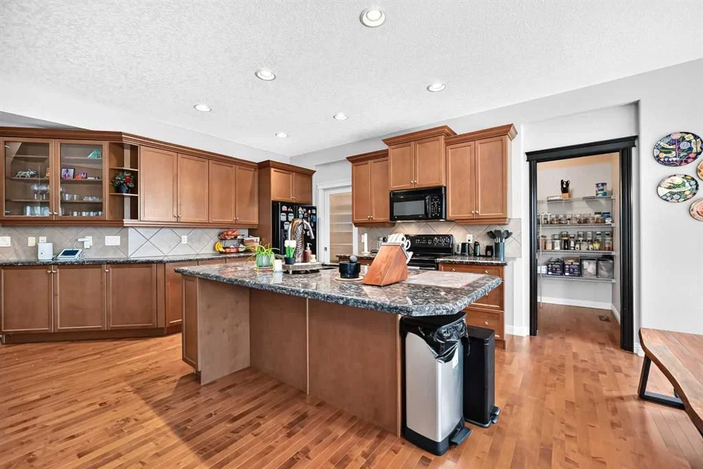 153 Cranleigh Bay SE, Calgary — photo 4 of 42