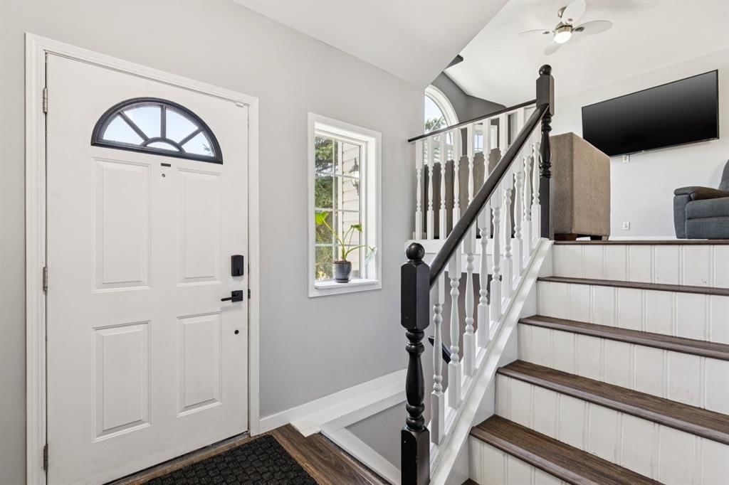 19 Covington Close NE, Calgary — photo 4 of 40