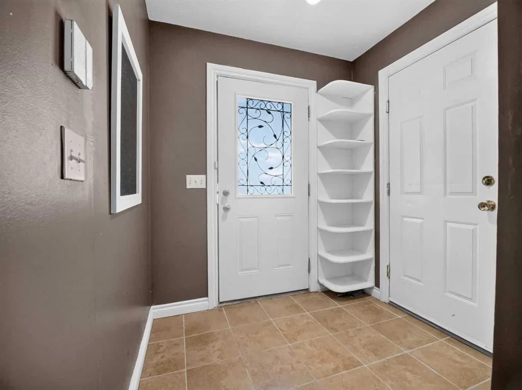 285 Fresno Place NE, Calgary — photo 2 of 41