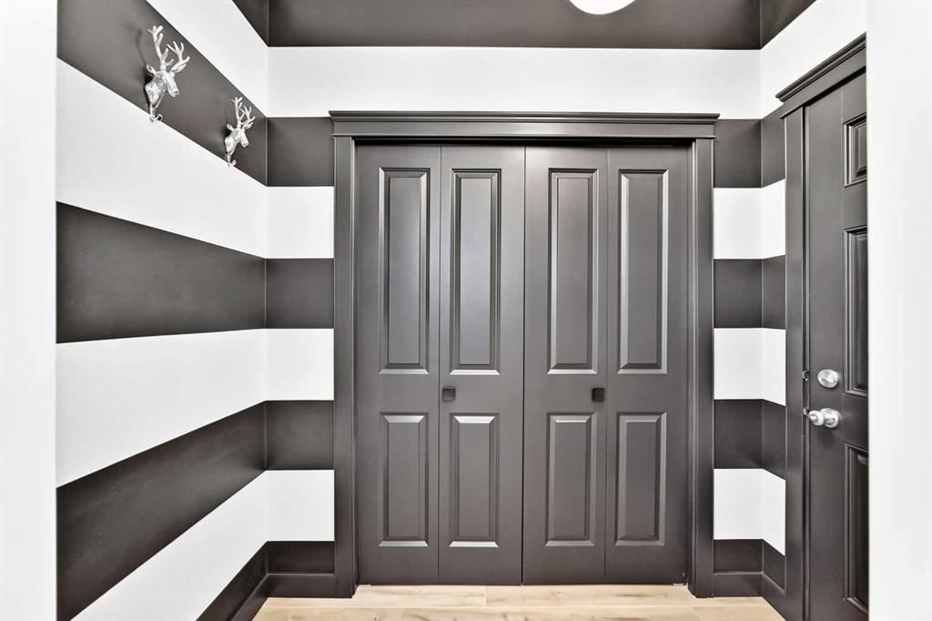 132 Evanscove Manor NW, Calgary — photo 5 of 47